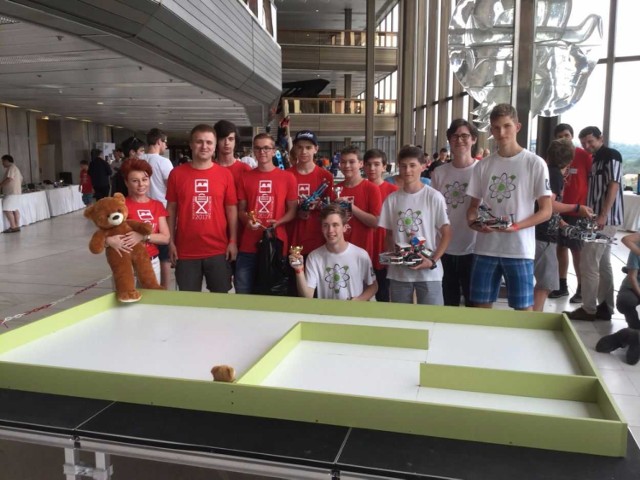 Wielki sukces łęczycan na turnieju robotów w Pradze