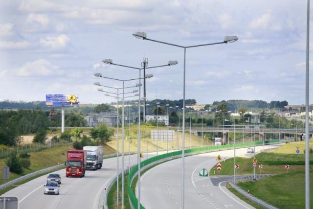 Dokładnie dwa lata temu autostrada A4 dotarła do Tarnowa. Dalej będzie można pojechać przed Wszystkimi Świętymi