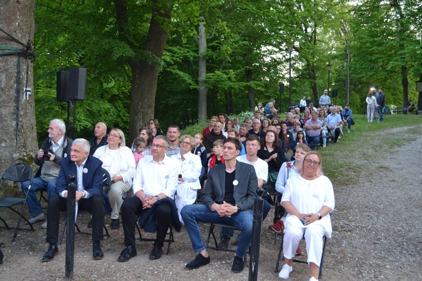 Odpust Trójcy Świętej w Wejherowie. Na Kalwarię przybyli pielgrzymi z północnych Kaszub. Jubileusz obchodziło Misterium Męki Pańskiej