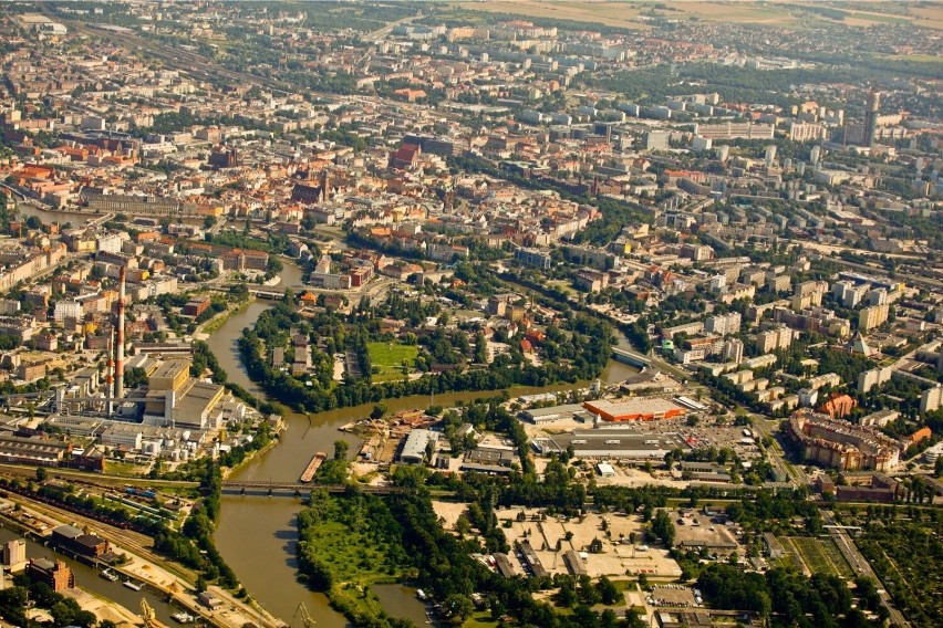 Aktualnie ścisłe centrum Wrocławia charakteryzuje się...