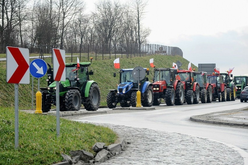 Gorliccy rolnicy na proteście w Jaśle. Wszyscy pod jednym hasłem: stop niszczeniu polskiego rolnictwa