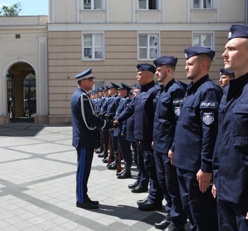 Nowi funkcjonariusze w szeregach wielkopolskiej policji....