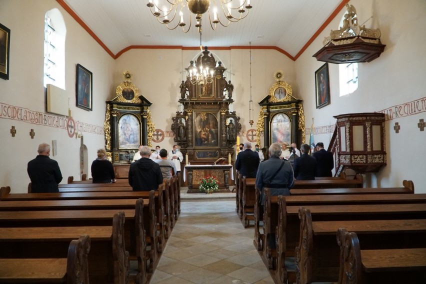 229. rocznica uchwalenia Konstytucji 3 Maja w Żukowie - msza święta i skromna uroczystość