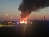 Kolejny pożar w zakładzie Ekochem w Głogowie. Pogorzelisko znów zajęło się ogniem [ZDJĘCIA]