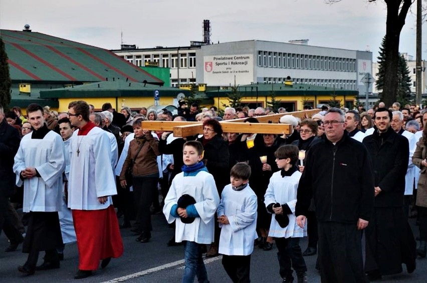 Przejdź do galerii i zobacz archiwalne fotografie z Drogi...