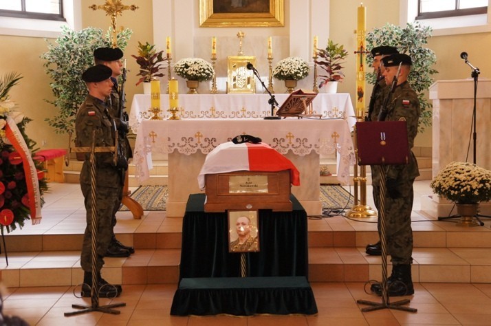 Pogrzeb Rafała Nowakowskiego w Dobrosołowie