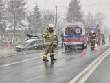 Atak zimy w Małopolsce. Trudne warunki na drogach, dużo wypadków i kolizji