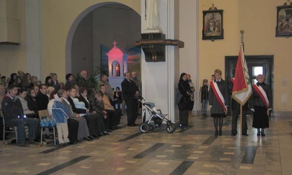 W niedzielnej mszy odprawionej w Kolegiacie św. Wojciecha i...