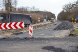 Kiedy wreszcie się skończy remont drogi 329 koło Bądzowa? Nie mamy drobrych wiadomości