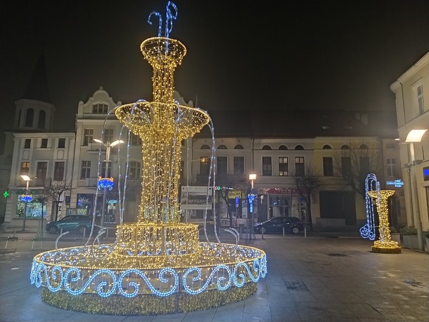 Brodnicki rynek ozdobili jak co roku pracownicy...