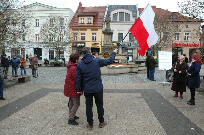 W sobotę 24 lutego na rynku w Rybniku zaprezentowani zostali...