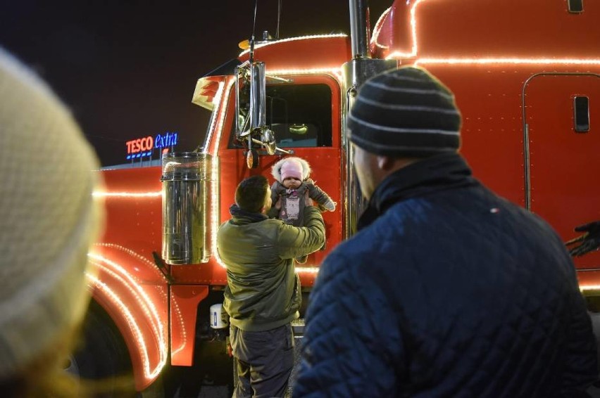 Świąteczne Ciężarówka Coca - Cola w Międzychodzie