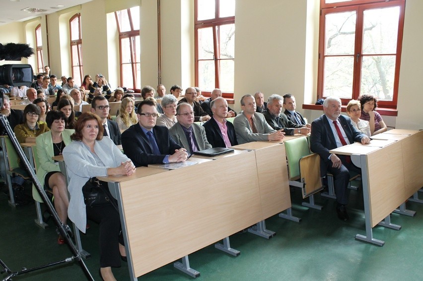 Głogów: Awantura na spotkaniu z Millerem (Foto, Video)