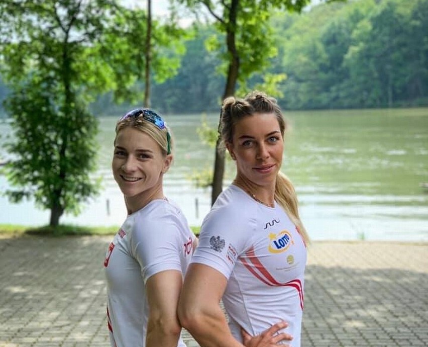Karolina Naja i Anna Puławska