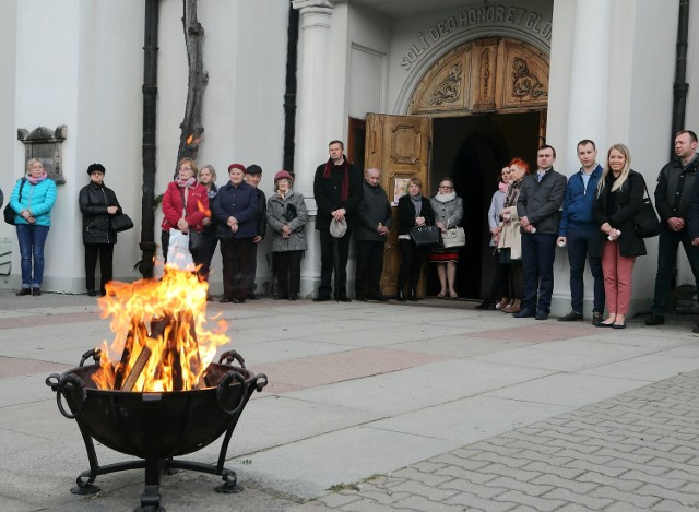 Wigilia Paschalna w kościele oo. Bernardynów w Piotrkowie