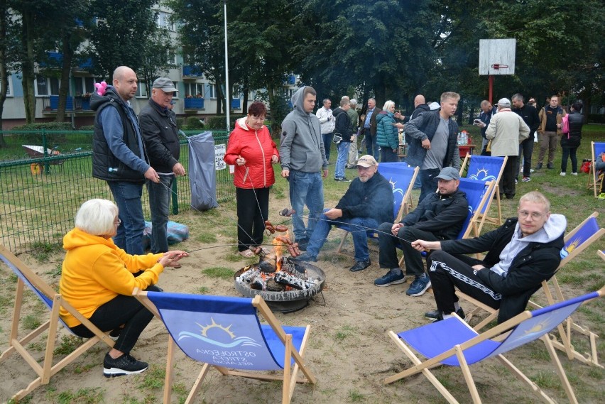 Ostrołęka. Ognisko na osiedlu Starosty Kosa. Tak się bawili mieszkańcy