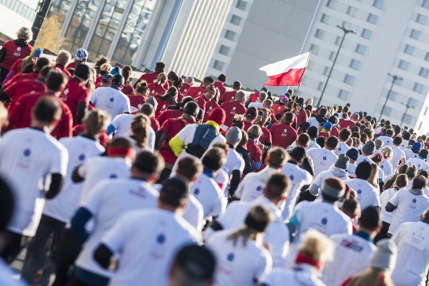 Bieg Niepodległości, Warszawa 2022. Ruszyły zapisy na bieg 11 listopada. "Wielka manifestacja patriotyzmu"