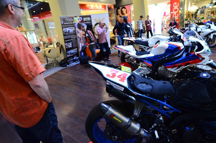 Dzień z motocyklami w Galerii MM