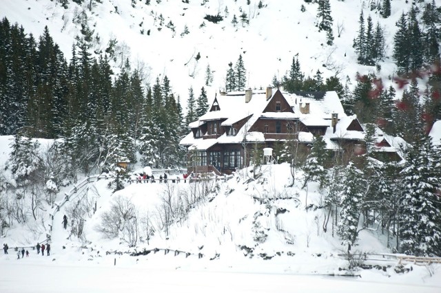 Morskie Oko zimą.