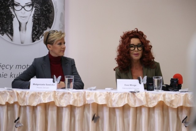 Ewa Minge w rocznicę powołania Black Butterflies przedstawiła plany fundacji na konferencji w Zielonej Górze.