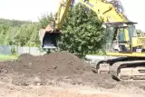 Najnowocześniejszy budynek komunalny w Wałbrzychu: Trwają prace ziemne, wkrótce stanie żuraw! Co się dzieje na budowie? Zdjęcia, FILM