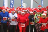 Bieg Mikołajkowy nad Jeziorem Strzeszyńskim w Poznaniu 7 grudnia 2019. Zgłosiło się już ponad 1500 osób