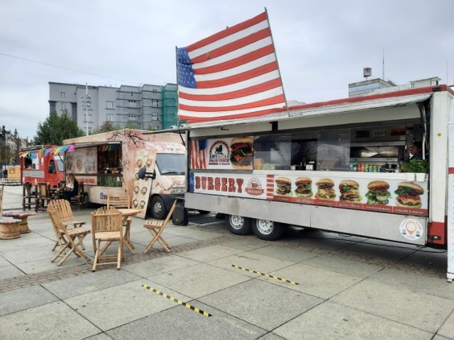 Zlot food trucków na rynku w Katowicach