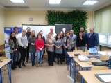 Gmina Czerniejewo: bezpłatne szkolenia "Moje finanse i transakcje w sieci” zakończone! Uczestnicy otrzymali certyfikaty, a szkoła laptopy  