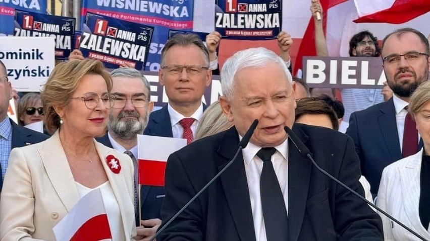 PiS oficjalnie rozpoczął kampanię wyborczą do Parlamentu...