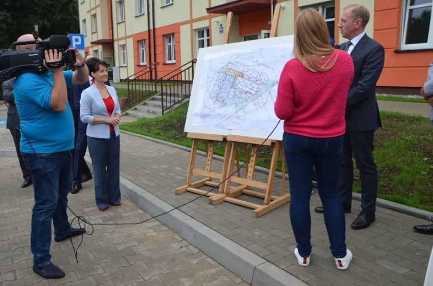 Blok przy Witczaka jest już oddany do użytku. Wczoraj nowi...