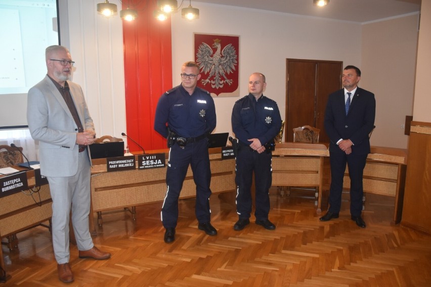 Sierżant Dawid Głowacki (w okularach drugi z lewej) otrzymał...