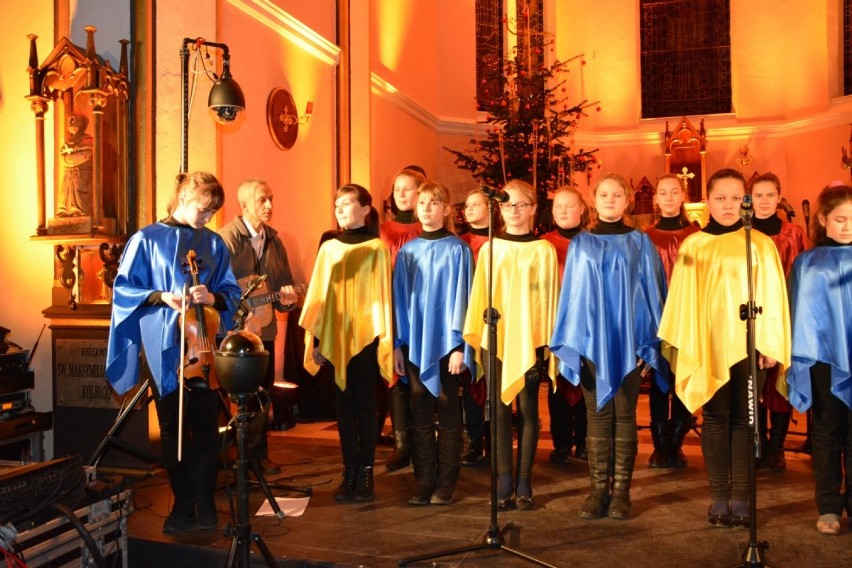 Tysiące osób z całej Polski na koncercie Golec uOrkiestra w Skarszewach. ZOBACZ ZDJĘCIA