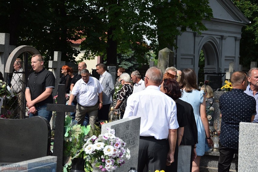 Pogrzeb Stanisława Spisza na cmentarzu w Lipnie, 1 lipca...