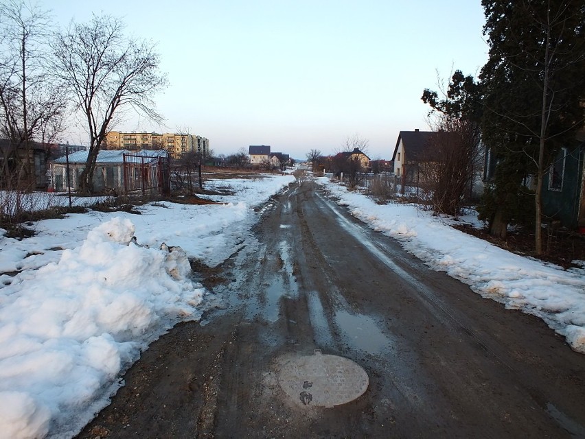 Chodzi o budowę ul. Węgierskiej na odcinku od ul. księdza...