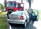 Autem w drzewo w Naćmierzu, a w szpitalu z testu koronawirus. Policja i strażacy na kwarantannie - AKTUALIZACJA