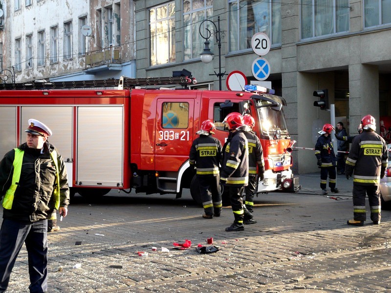 Wypadek na ul. Piotrkowskiej w Łodzi. 4 osoby ranne