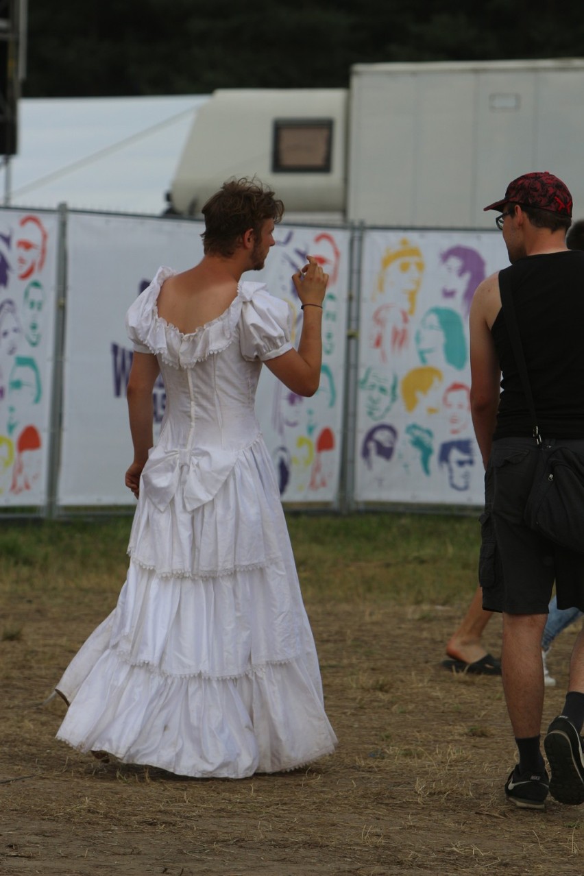 Bez nich Woodstock byłby... inny. Wyróżniają się z tłumu,...