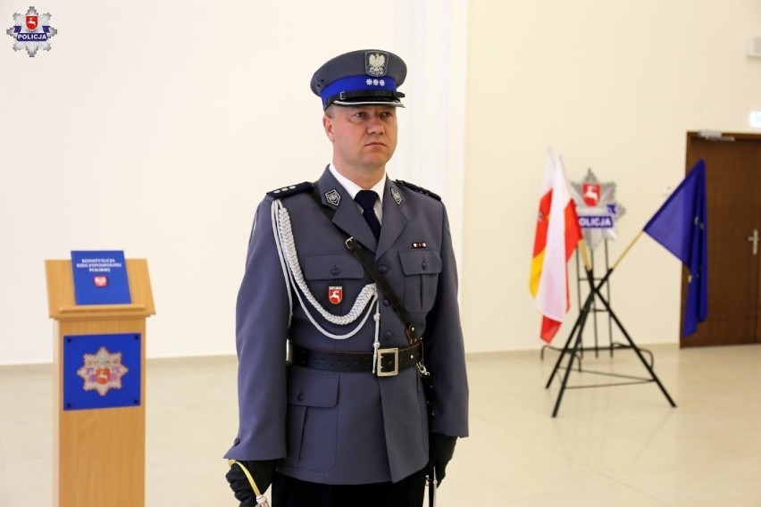 Lubelski garnizon ma 40 nowych policjantów. 11 z nich w środę złożyło ślubowanie. Zobacz zdjęcia