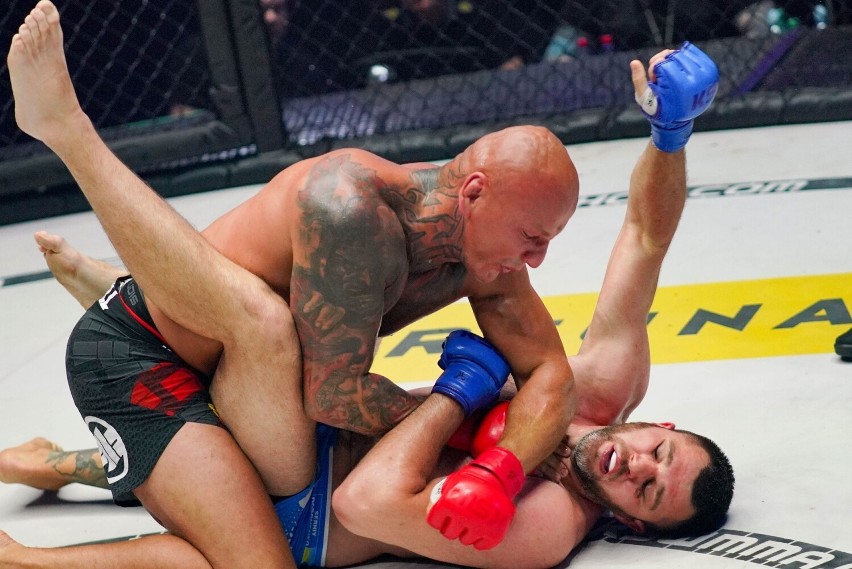 KSW 71 w Toruniu. Artur Szpilka wygrał z Serhijem Radczenką. Zaliczył udany debiut w MMA [zdjęcia]