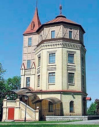 Muzeum Wody w Kijowie mieści się w budynku  dawnej wieży...