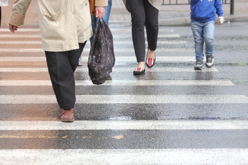 Głogów: Dziś (11.02) na drogach duża akcja policji. Pod kontrolą również piesi i rowerzyści