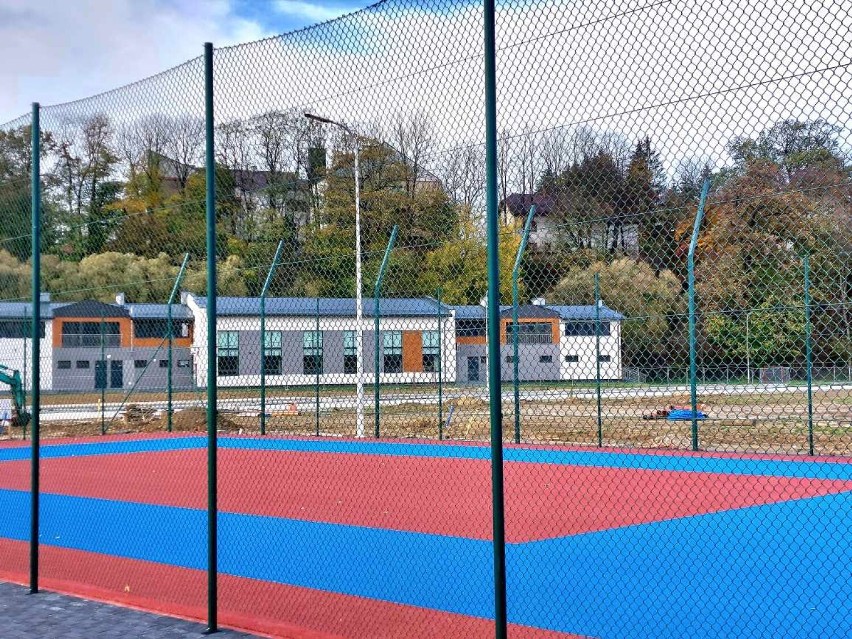 Centrum kulturalno - sportowe w Dębowcu ma zostać oddane do...