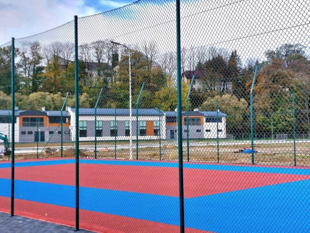 Centrum kulturalno - sportowe w Dębowcu ma zostać oddane do użytku w czerwcu 2024 roku