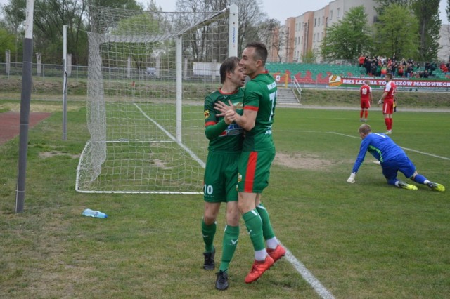 W pucharze o 30 tys. zł, a w lidze o 6 punktów. Lechia do boju!