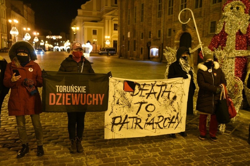 W środę (27.01) o godzinie 18.30, spod pomnika Mikołaja...