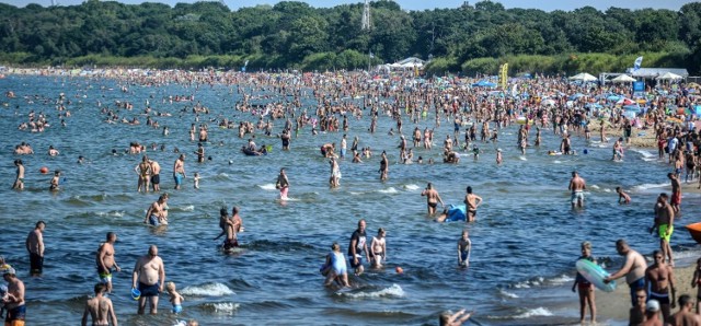 Wśród proponowanych zmian w urlopach jest pomysł na 31 dni urlopu dla wszystkich pracowników.