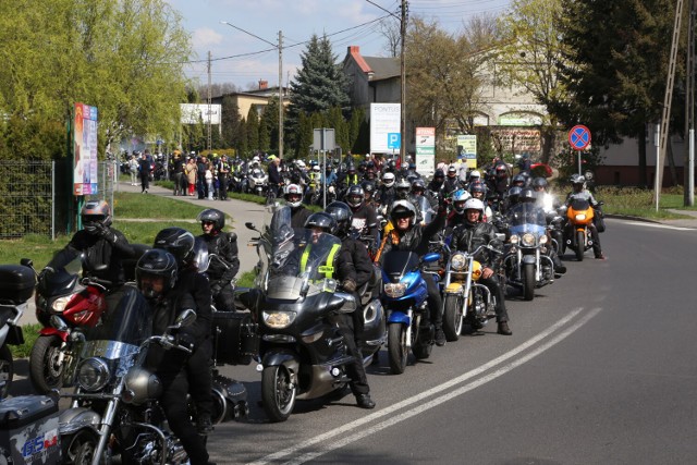 24.04: Wolsztynem zawładnęli motocykliści. Zobacz zdjęcia z rozpoczęcia sezonu.