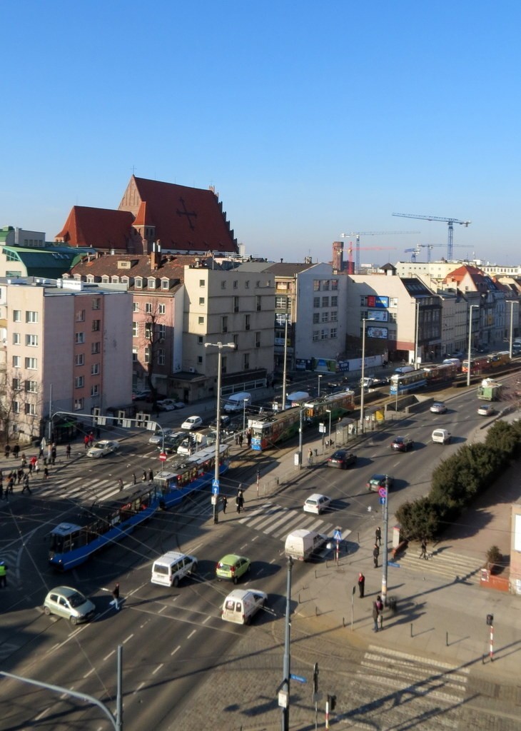 Wrocław: Kolizja z tramwajem na Kazimierza Wielkiego (ZDJĘCIA)
