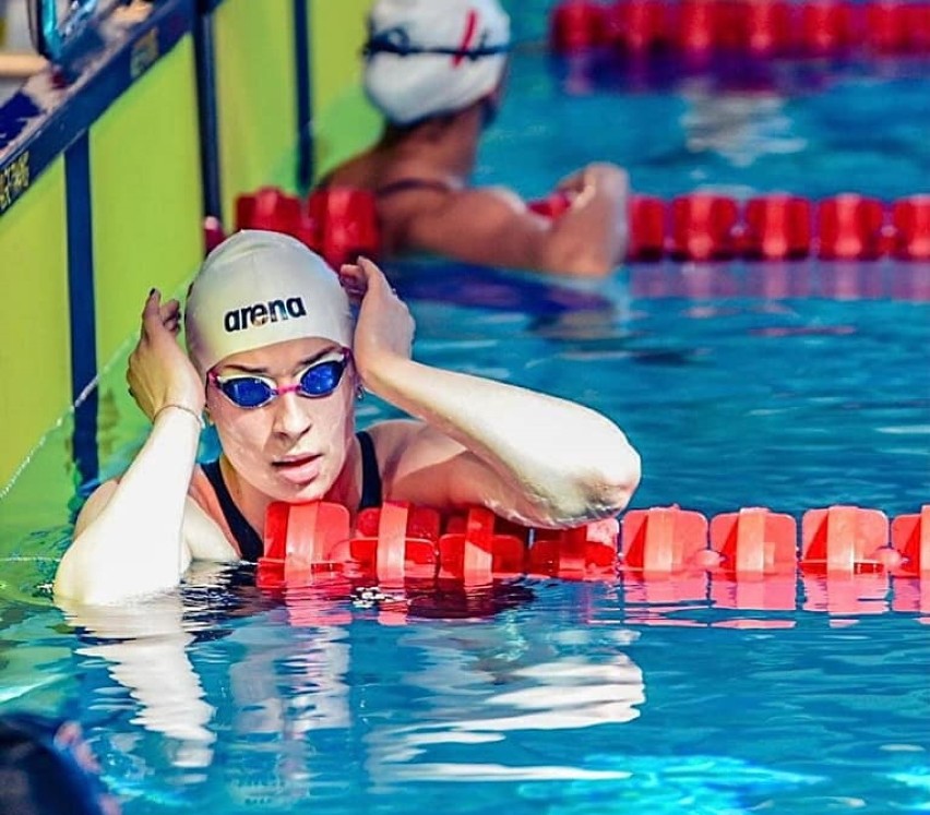 Malbork. Paulina Cierpiałowska z powołaniami na dwie duże imprezy pływackie. Pojedzie na mistrzostwa Europy i mistrzostwa świata