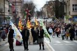 Kilka tysięcy ludzi przeszło w jasielskim Orszaku Trzech Króli [ZDJĘCIA]